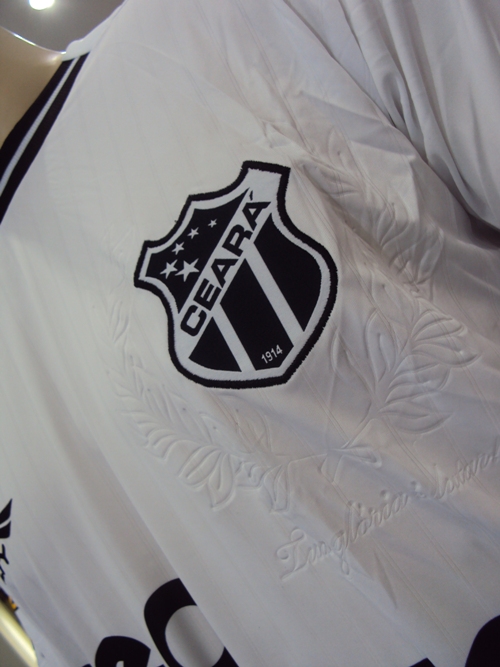 Camisa Oficial 2011 - Penalty - 4