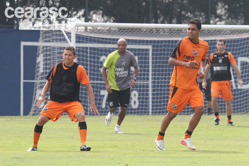 [06-08] Ceará treina em São Paulo - 6