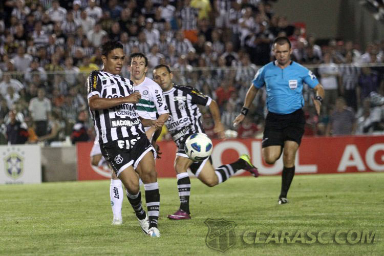 [18-05] Ceará 0 x 0 Coritiba - 14