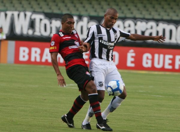 Ceará 1 x 0 Vitória - 23 de maio de 2010 às 16hs - Castelão - 3