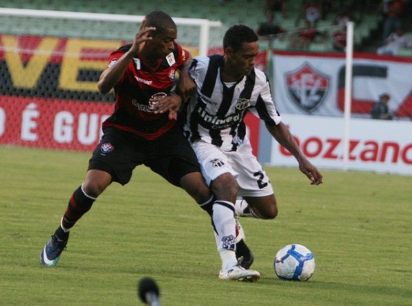 Ceará 1 x 0 Vitória - 23 de maio de 2010 às 16hs - Castelão - 11