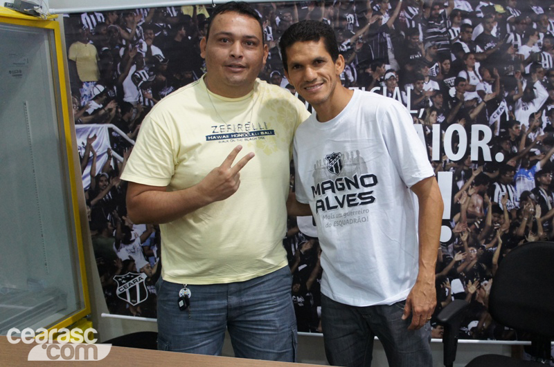 [15-09] Magno Alves recebe torcedores na Loja Oficial2 - 5