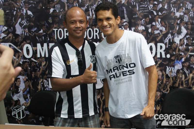 [15-09] Magno Alves recebe torcedores na Loja Oficial2 - 7