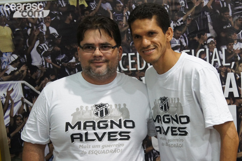 [15-09] Magno Alves recebe torcedores na Loja Oficial - 11