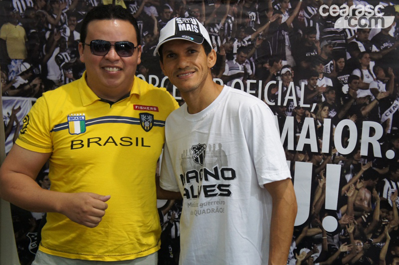 [15-09] Magno Alves recebe torcedores na Loja Oficial3 - 5