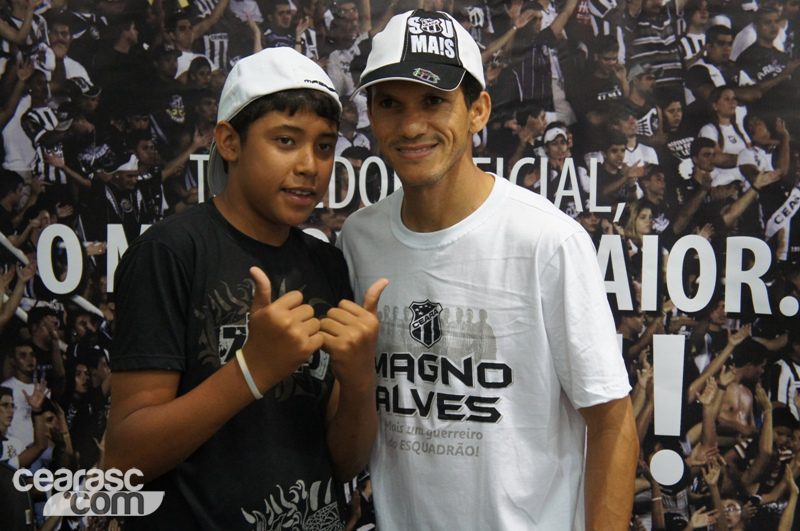 [15-09] Magno Alves recebe torcedores na Loja Oficial3 - 21