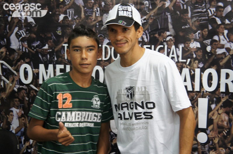 [15-09] Magno Alves recebe torcedores na Loja Oficial - 23