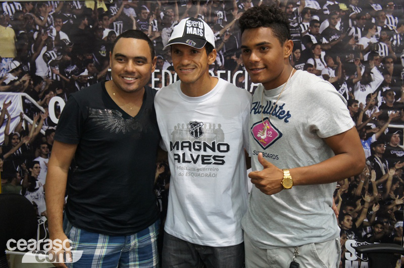 [15-09] Magno Alves recebe torcedores na Loja Oficial4 - 10
