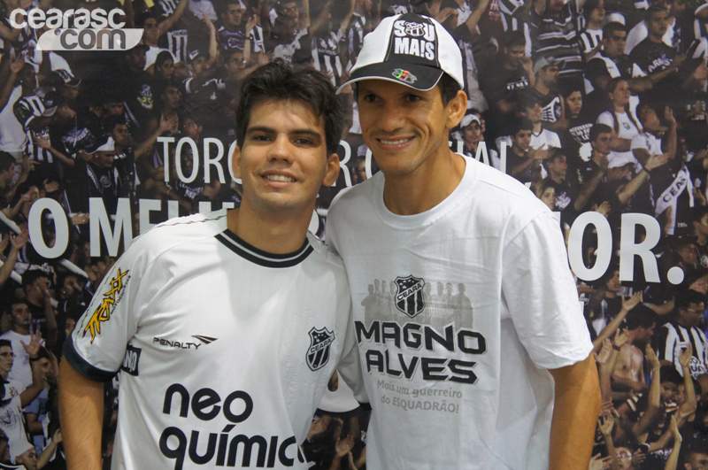 [15-09] Magno Alves recebe torcedores na Loja Oficial5 - 6