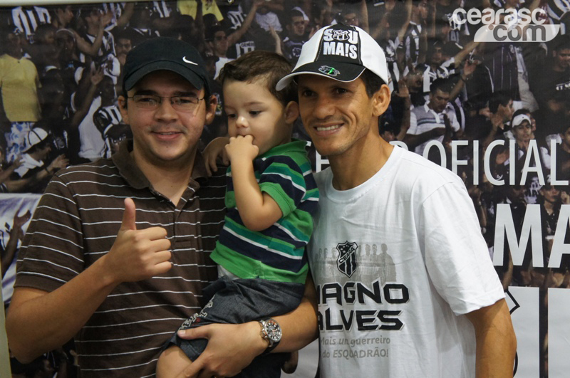 [15-09] Magno Alves recebe torcedores na Loja Oficial5 - 10