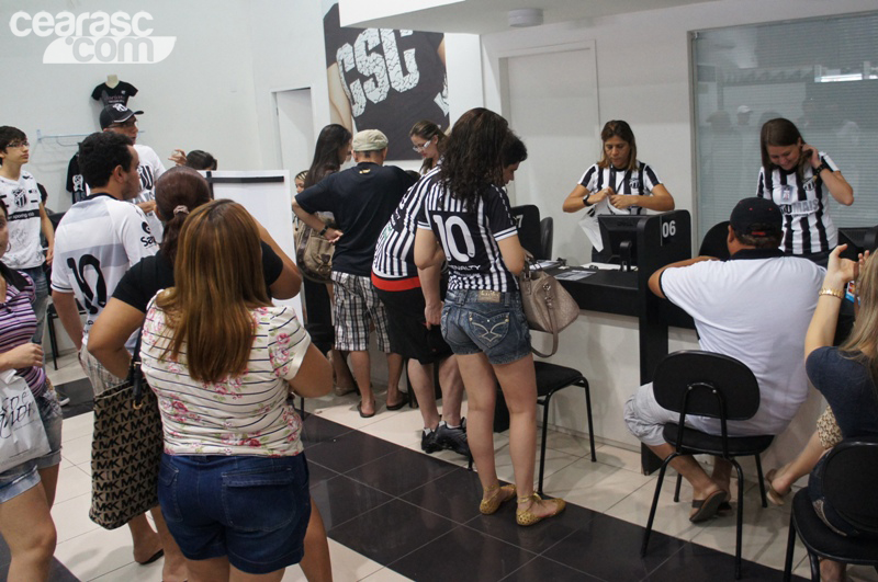 [15-09] Magno Alves recebe torcedores na Loja Oficial5 - 11