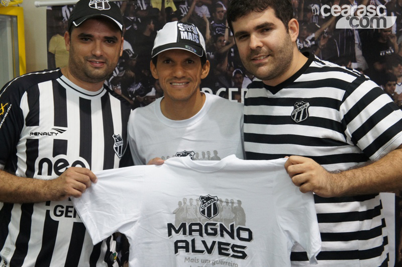 [15-09] Magno Alves recebe torcedores na Loja Oficial - 31