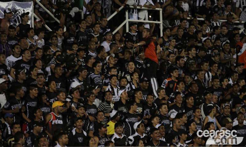 [06-07] Ceara 2 x 2 Criciuma - TORCIDA - 8