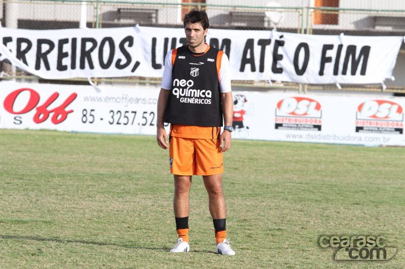 [18-11] Diego Sacomam participa de treino técnico - 4