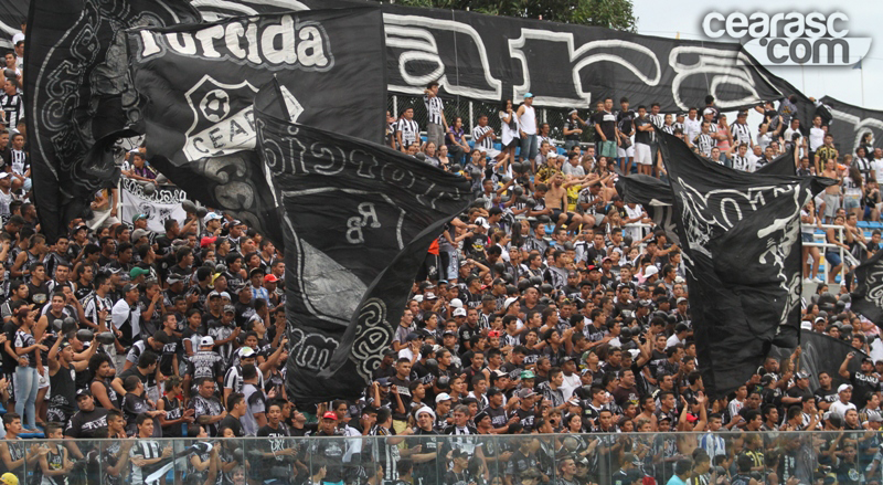 [15-04] Tiradentes 1 x 3 Ceará - TORCIDA - 8