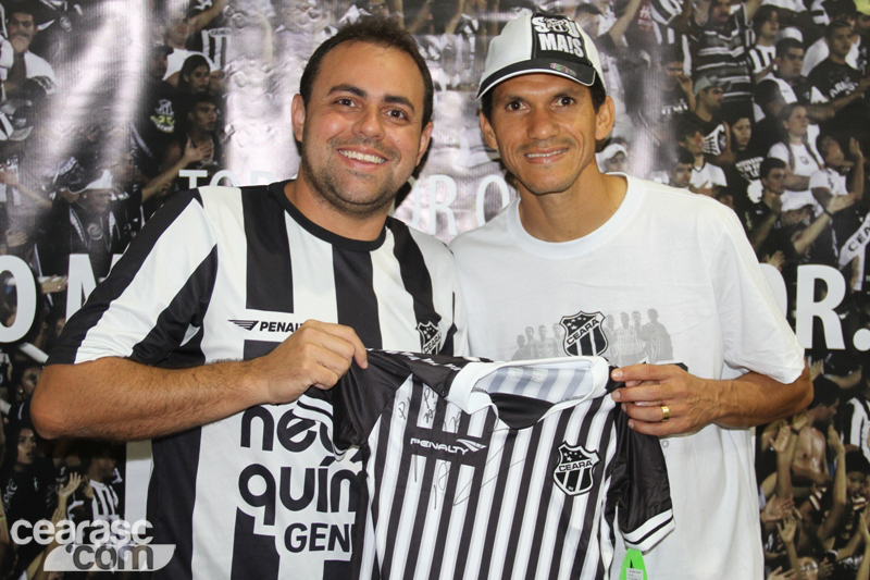 [15-09] Magno Alves recebe torcedores na Loja Oficial5 - 30