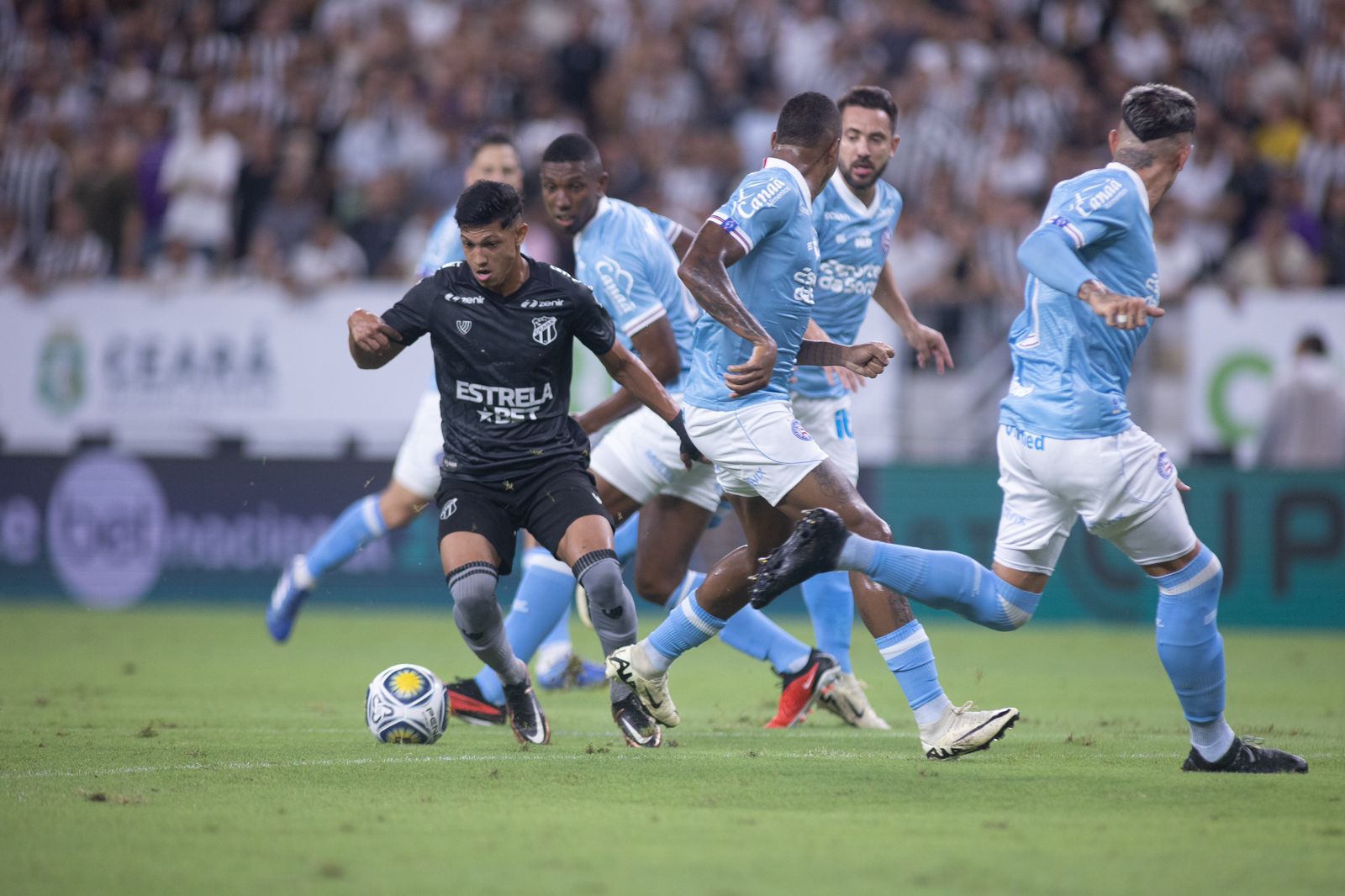 Copa do Nordeste: No Castelão, Ceará sofre virada e é superado pelo Bahia por 2x1