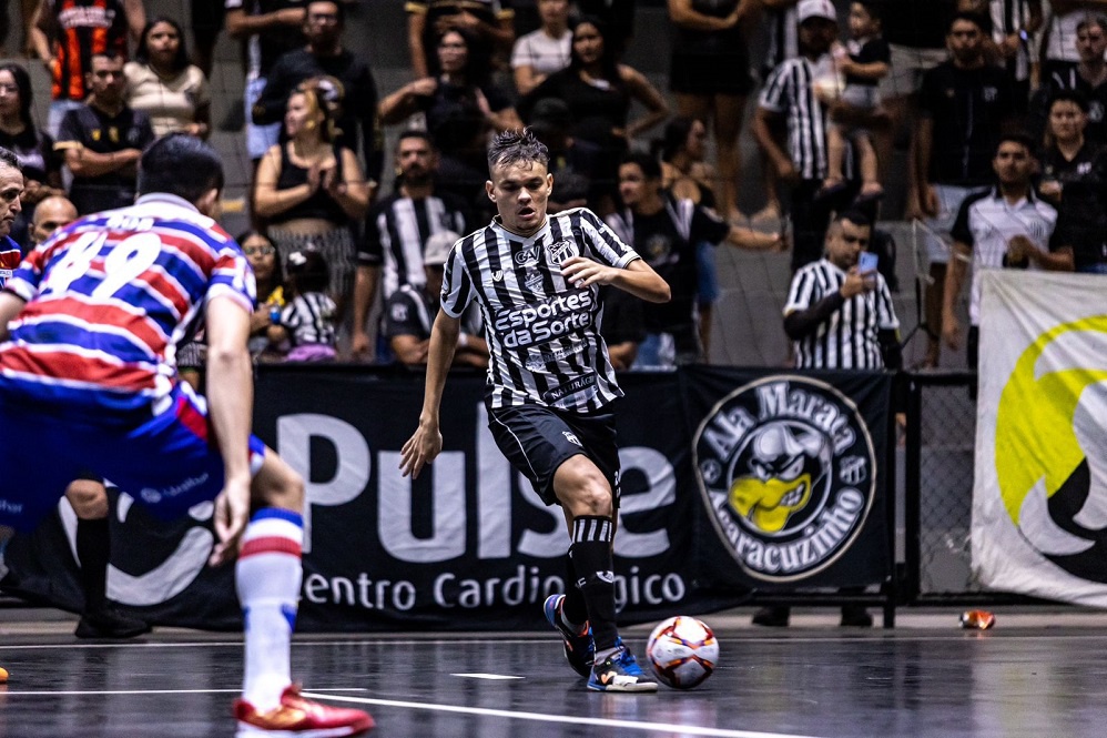 Futsal: No Ginásio Vozão, Ceará Jijoca fica no empate por 1 a 1 no Clássico-Rei