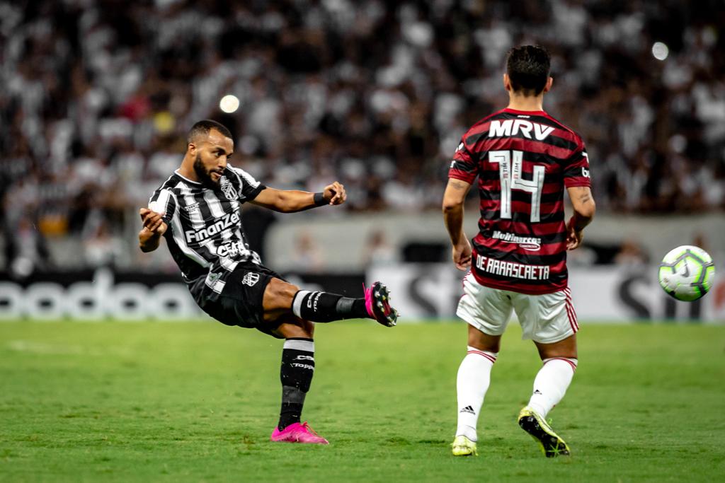 Ceará luta até o fim, mas não consegue superar o Flamengo em casa