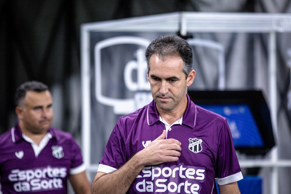 Após a partida, técnico Léo Condé ressalta “postura equilibrada” do Ceará contra o América/MG