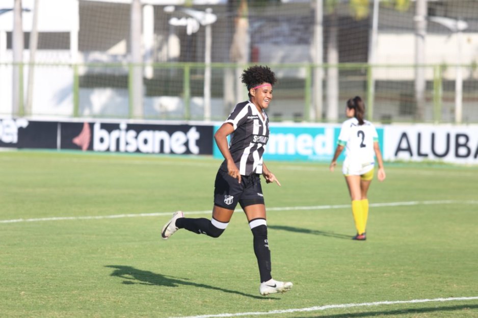 Futebol Feminino: Ceará goleia Menina Olímpica pelo Campeonato  Cearense 
