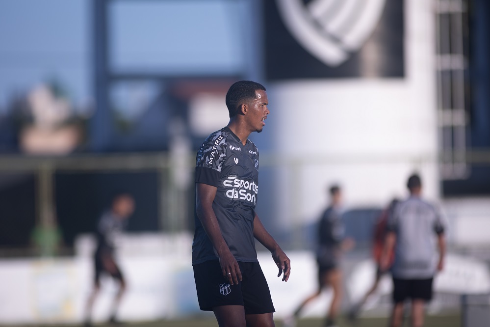 Na reapresentação em Porangabuçu, Ceará faz treino tático para encarar o Mirassol/SP