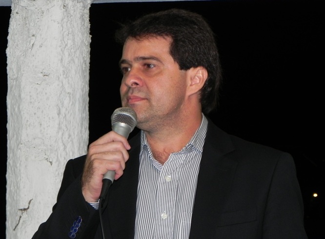 Presidente Evandro Leitão deseja um Feliz 2011