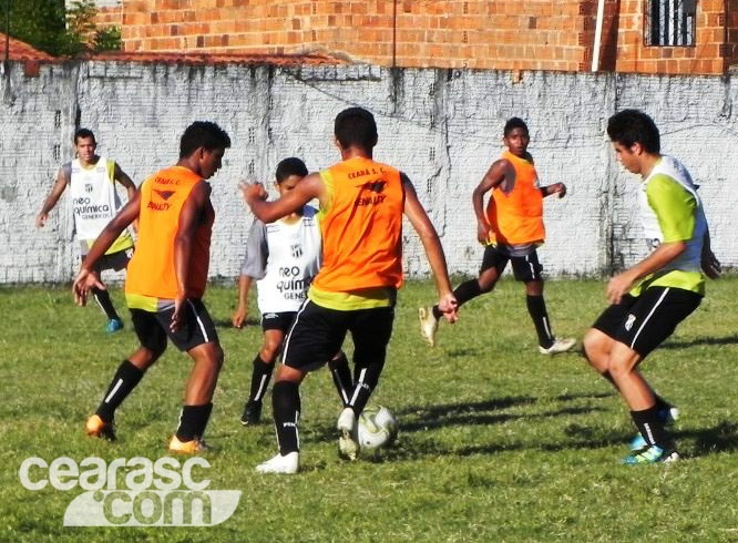 De olho na Copa Carpina 2011, Sub-16 treina forte em Porangabuçu