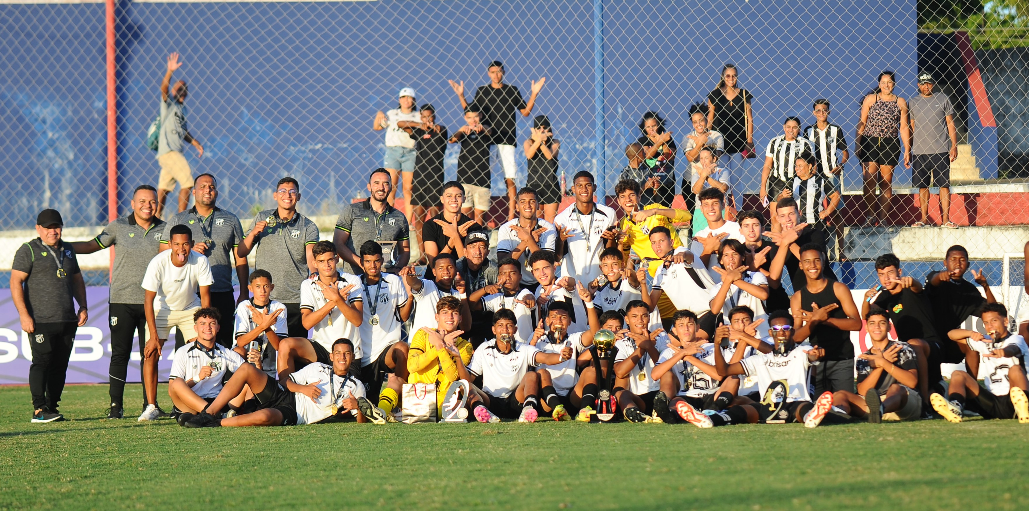 Sub-15: Em Maracanaú, Vozão vence o Tiradentes/CE nos pênaltis e garante o título invicto da Copa Seromo