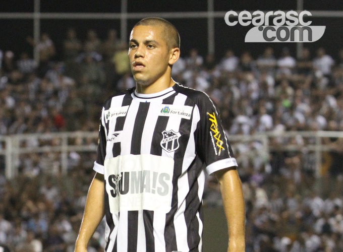 Felipe Azevedo:  “Estou feliz por ter chegado a mais um gol na competição"