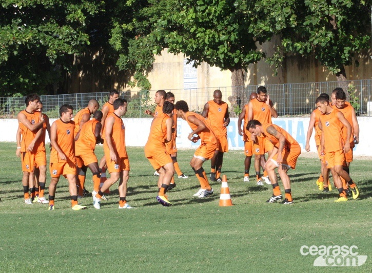 Ceará finaliza preparação para duelo contra o Corinthians