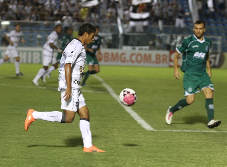 Márcio Careca marca seu primeiro gol e dá a vitória ao Vozão, diante do Guarani