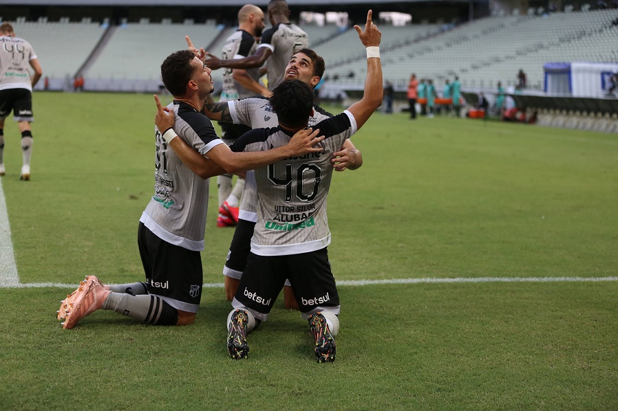 Copa do Nordeste: Saulo marca duas vezes e Ceará conquista a primeira vitória no Nordestão