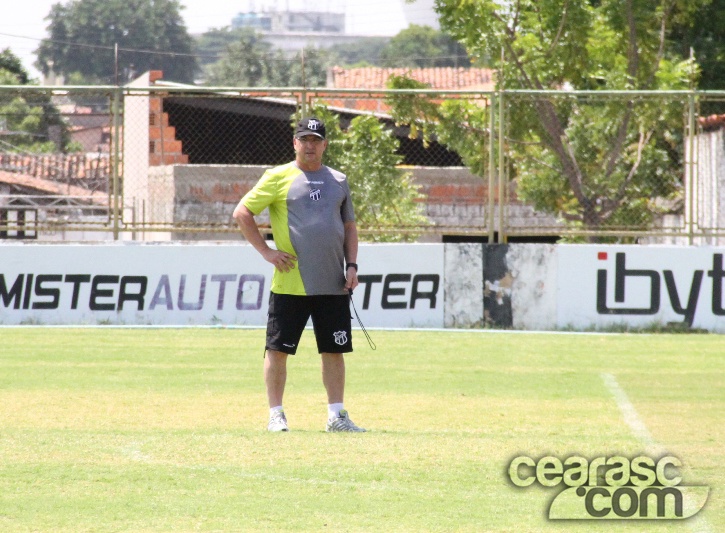 Se preparando para enfrentar o São Paulo, Vovô treina no CT do Palmeiras