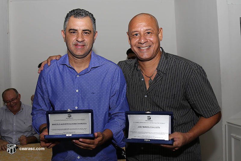 Ex-lateral João Marcelo da Costa e o treinador Marcelo Chamusca são homenageados pelo Conselho Deliberativo