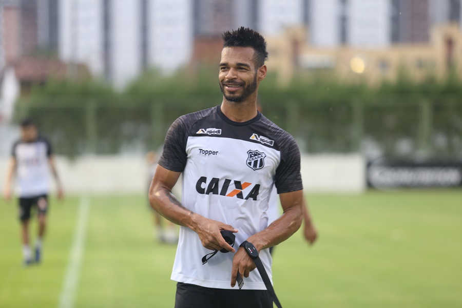 Em reta final de preparação, Ceará realiza penúltimo treino antes do duelo do Vasco