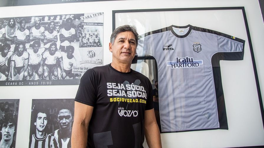 Calendário Alvinegro: Neste sábado (23), Sérgio Alves completa 52 anos