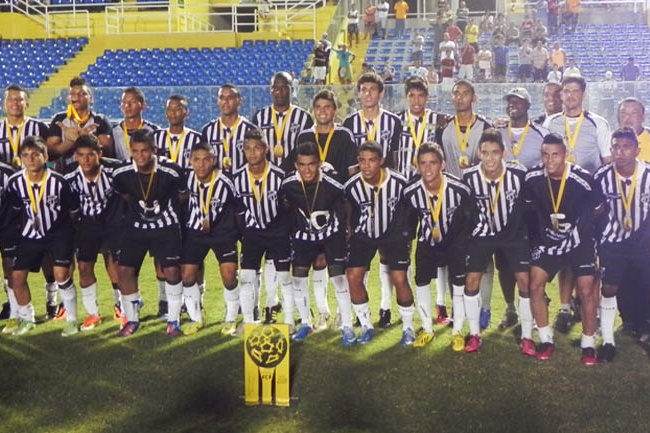 Estadual Sub-17: Ceará vence Clássico-Rei e garante a taça de campeão