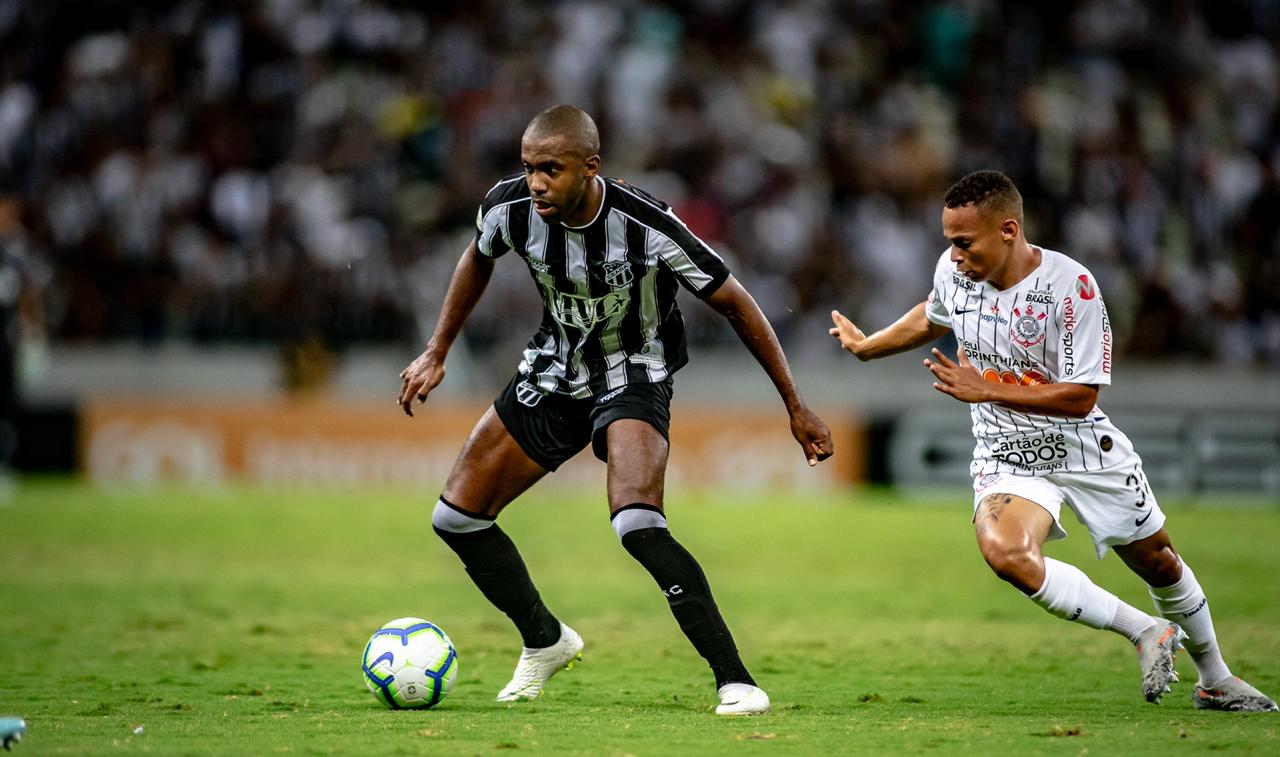 Jogando na Arena Castelão, Ceará perde para Corinthians pelo Brasileirão