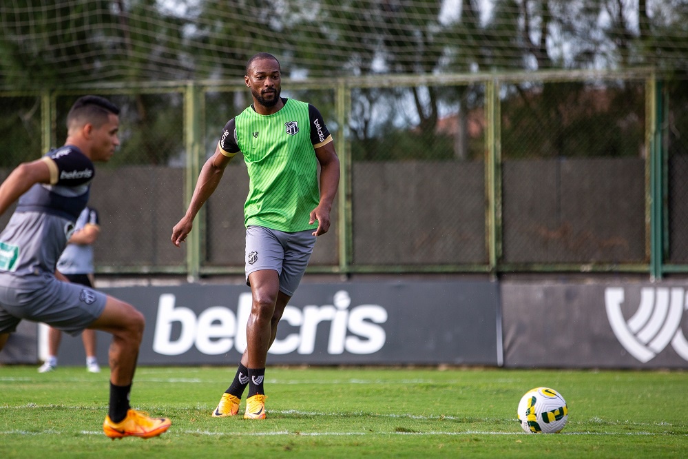 Elenco alvinegro segue preparação para encarar Athletico