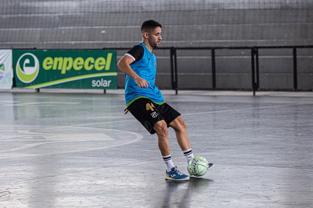 Futsal: Ceará treina e embarca para a enfrentar o Reriutaba pelas semifinais da Copa Estado