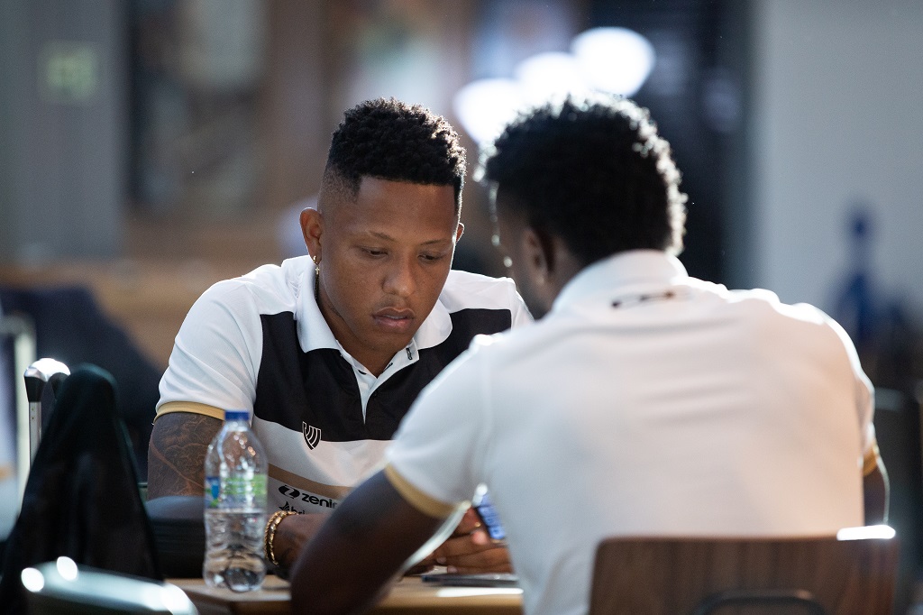 Depois de treinar em Porangabuçu, elenco embarca para enfrentar o RB Bragantino