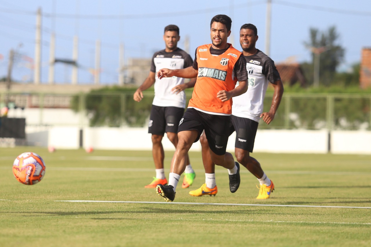 Treino apronto: Ceará encerra preparação para jogo de amanhã contra o Guarany (S)