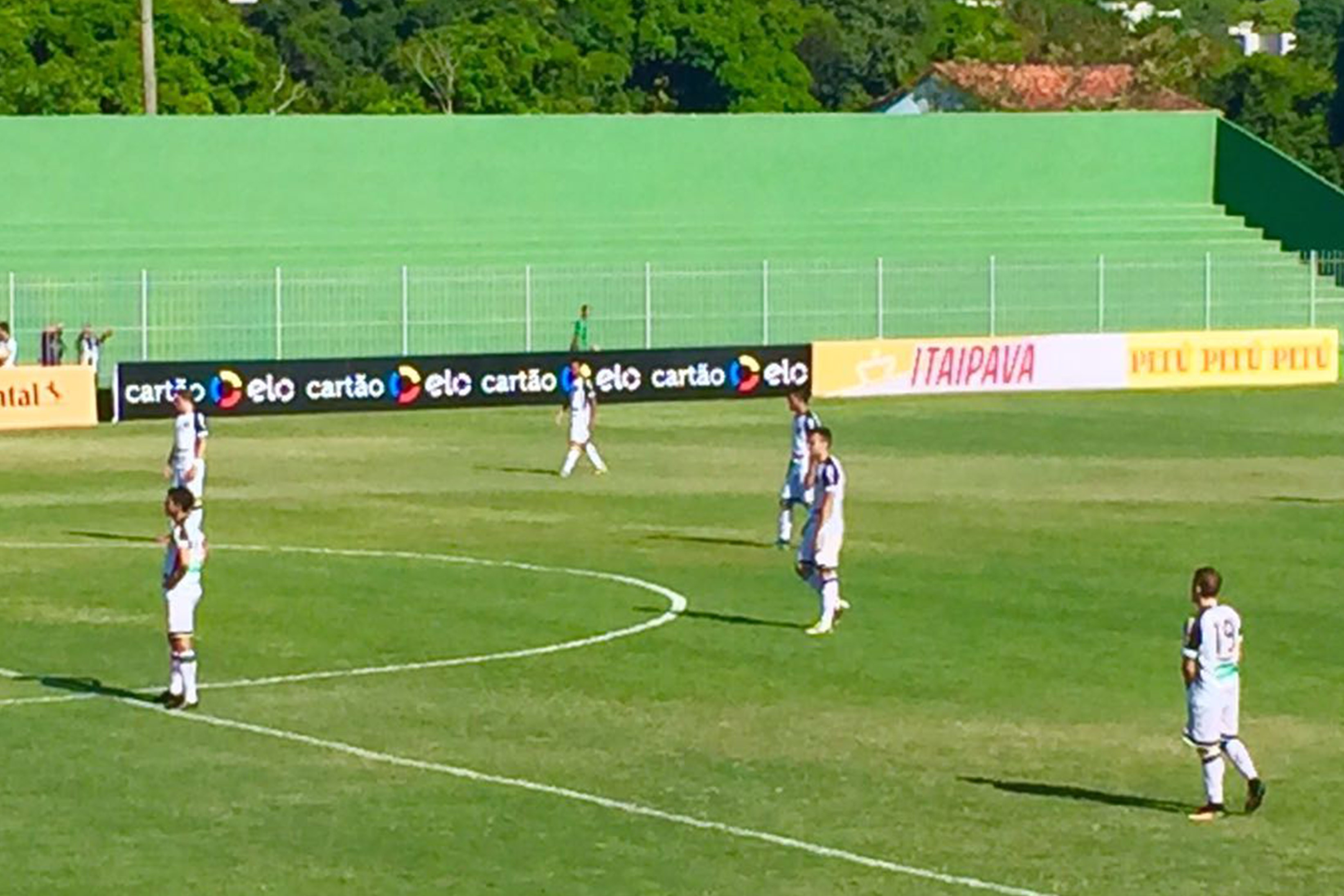 Com pênalti duvidoso, Ceará perde para Boavista e está fora da Copa do Brasil