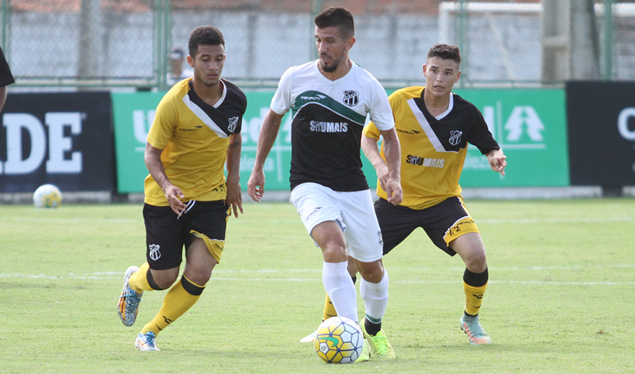 Em jogo-treino, Ceará recebeu Vovô Sub-17 para últimos ajustes 