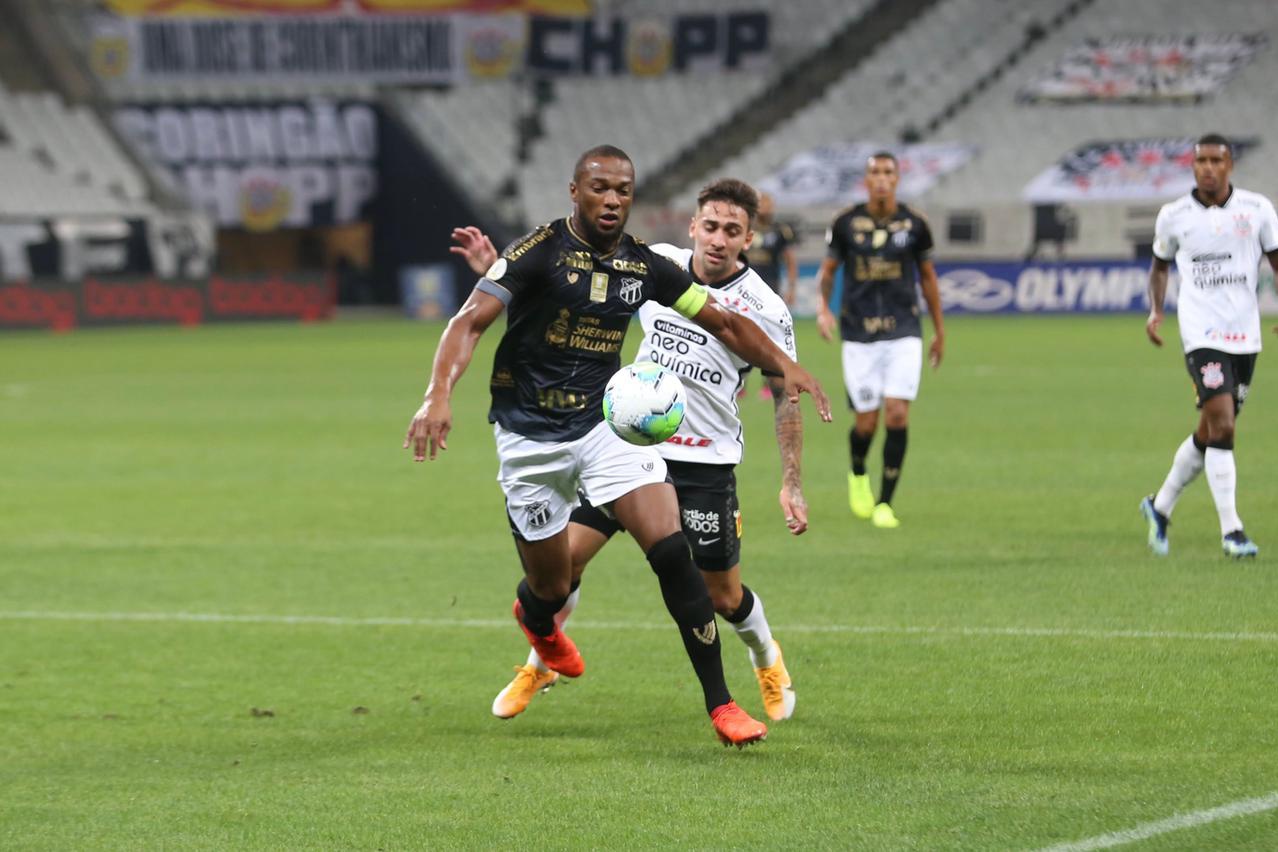 Fabinho marca, mas Ceará perde de 2 a 1 para o Corinthians
