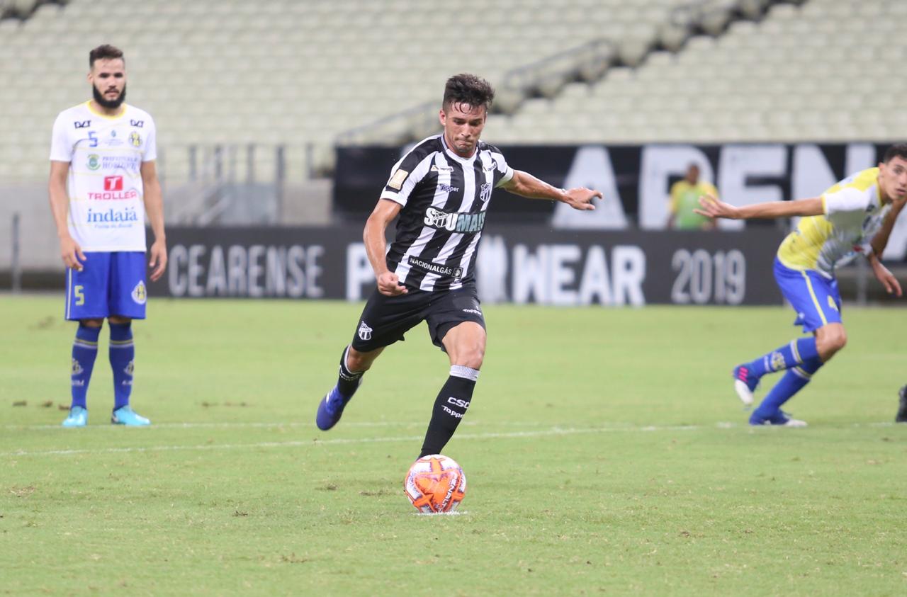 No Castelão, Ceará vence o Horizonte por 2 a 0 e segue na liderança do Estadual
