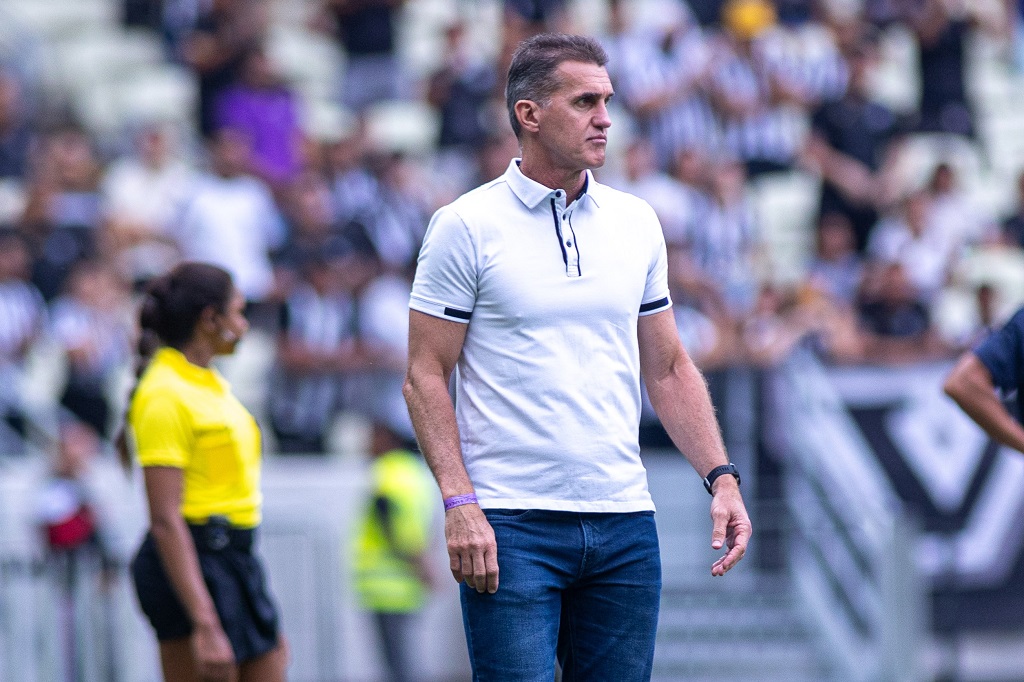 Na final do Estadual, Vágner Mancini projeta disputa pela taça: “O Ceará vai brigar muito por esse título”