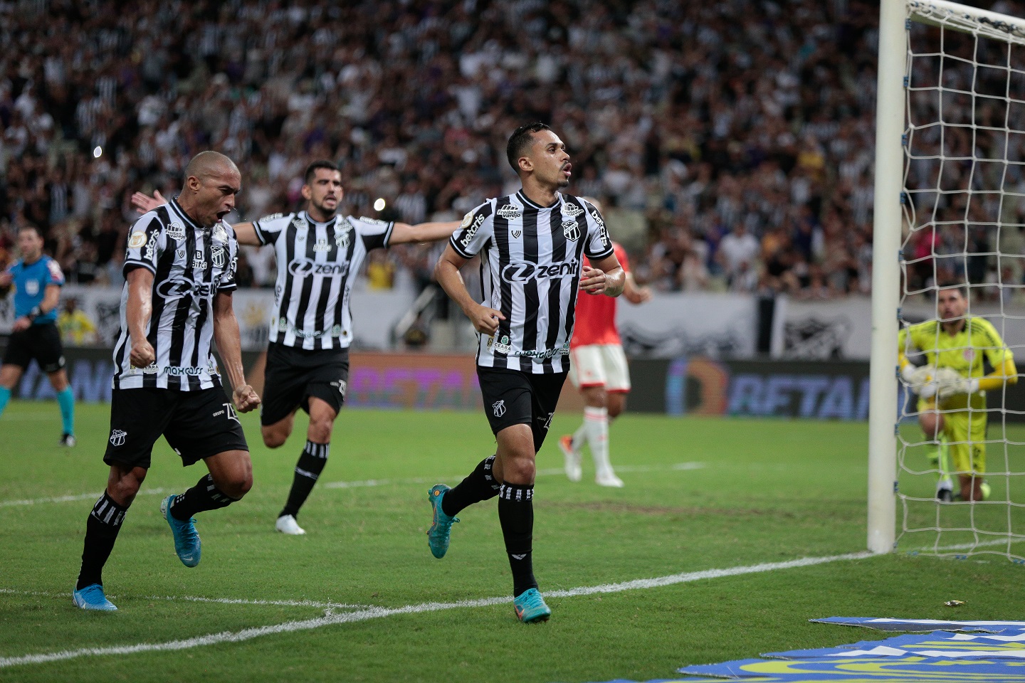 Ceará empata contra o Internacional-RS, pela décima quinta rodada do Brasileirão