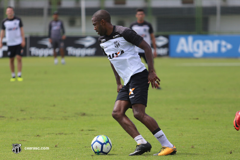 Após empate contra o Vasco, Ceará desembarca e já se reapresenta nesta terça-feira, em Porangabuçu